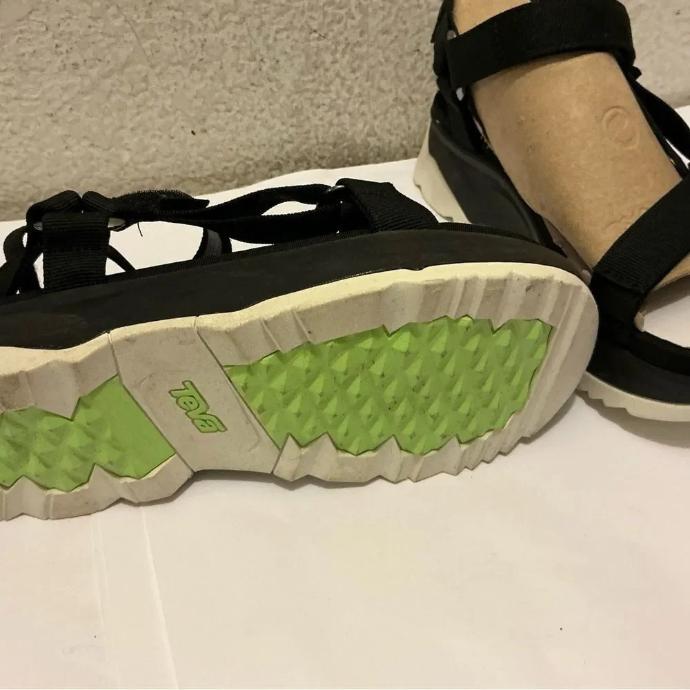 Teva Women's Jadito Universal Strappy Platform Sandals size 7 Black Chunky